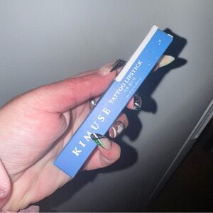 Kimuse tattoo lipstick